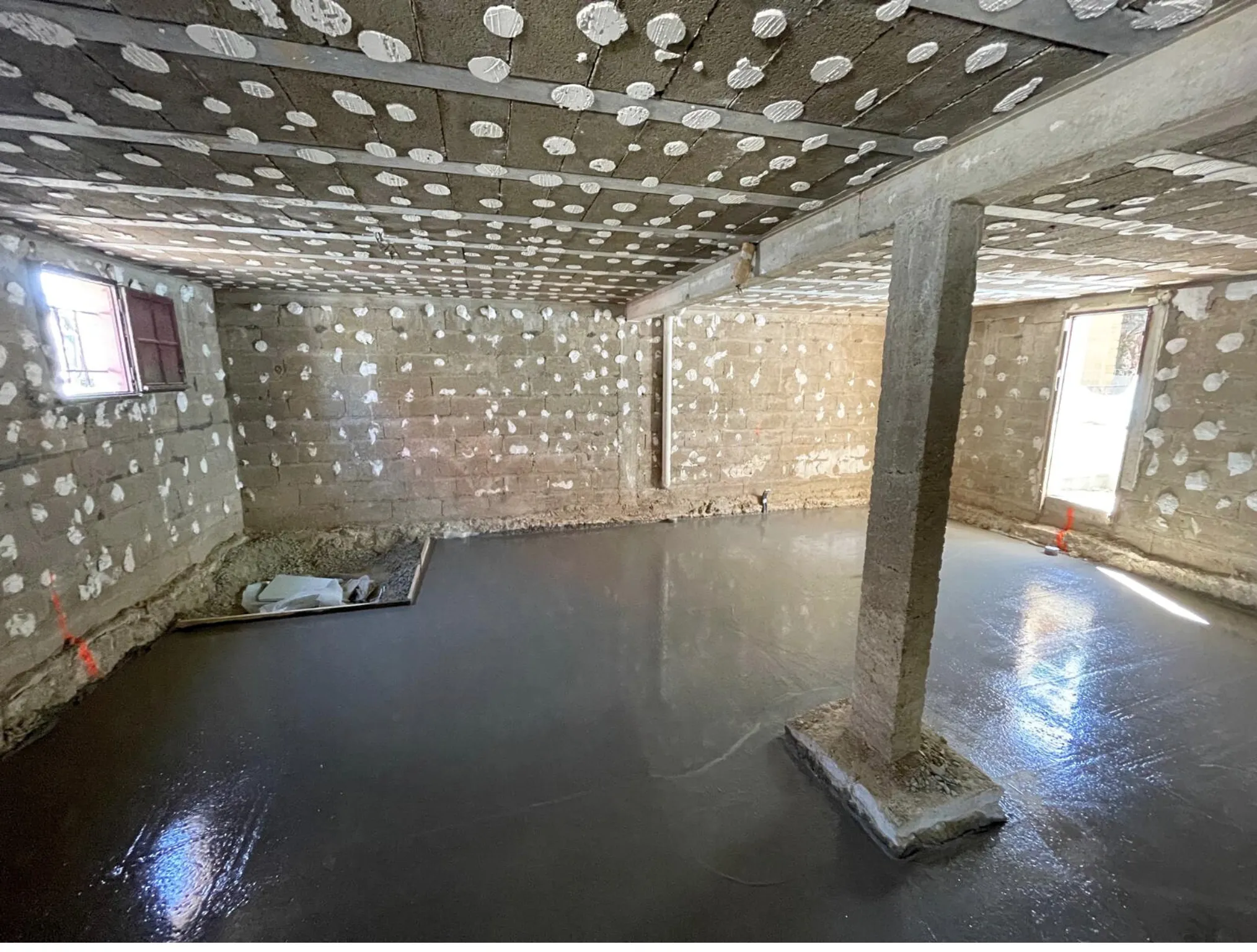 Avant - Réhabilitation d’un sous-sol